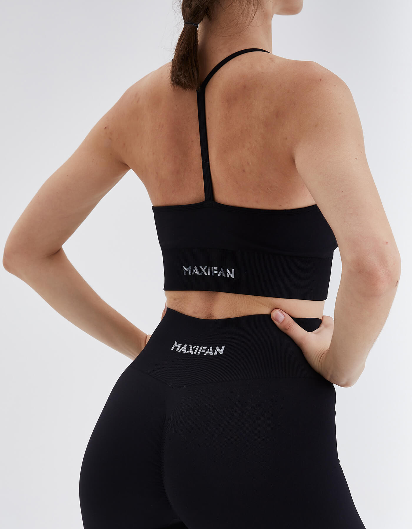 #color_blackshop_this_look_AVdw3f